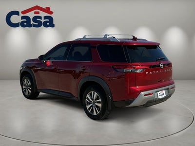 2022 Nissan Pathfinder SL
