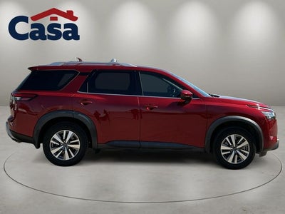 2022 Nissan Pathfinder SL