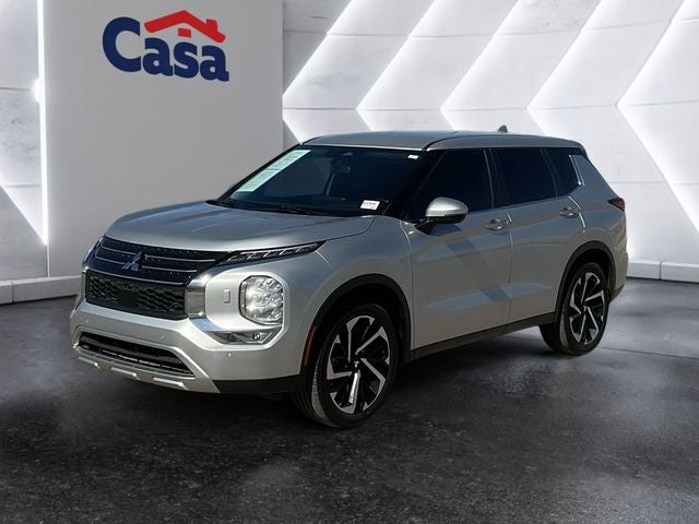 2023 Mitsubishi Outlander SE