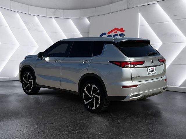 2023 Mitsubishi Outlander SE