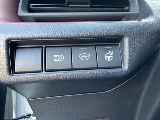 2025 Toyota Prius Plug-In Hybrid SE