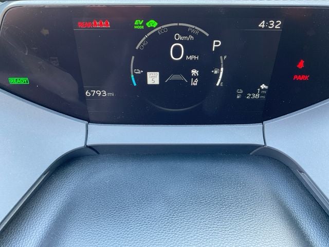 2025 Toyota Prius Plug-In Hybrid SE