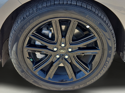 2022 Ford Edge ST Line