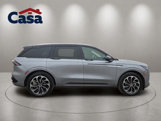 2025 Lincoln Nautilus Reserve
