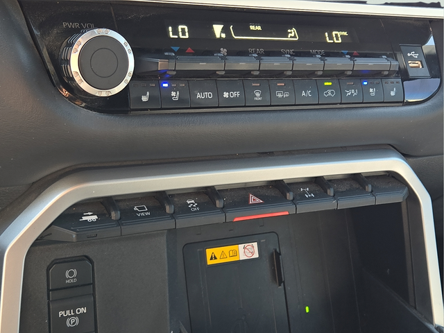 2024 Toyota Sequoia Platinum