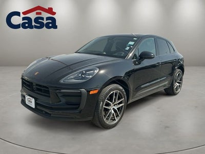 2025 Porsche Macan Base