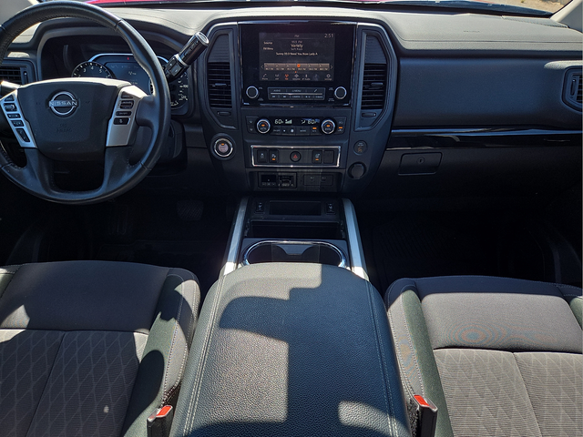 2024 Nissan TITAN Crew Cab SV