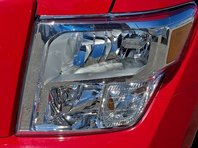 2024 Nissan TITAN Crew Cab SV