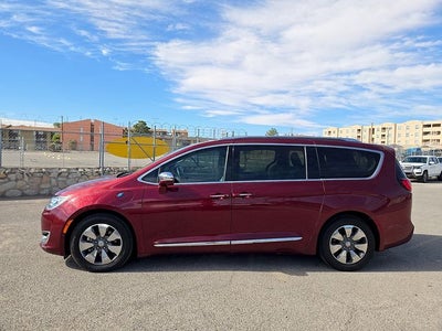 2018 Chrysler Pacifica Hybrid Limited