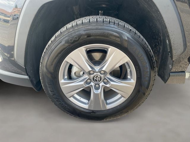 2022 Toyota RAV4 Hybrid LE