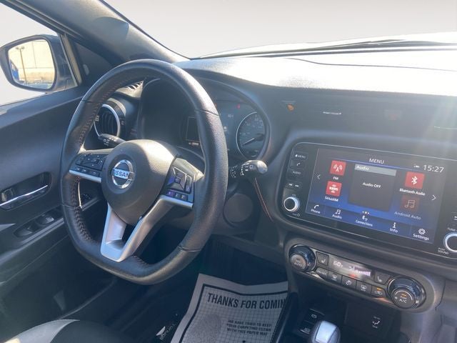 2021 Nissan Kicks SR