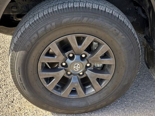 2022 Toyota Tacoma SR5 V6