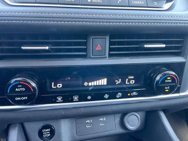 2025 Nissan Rogue SV