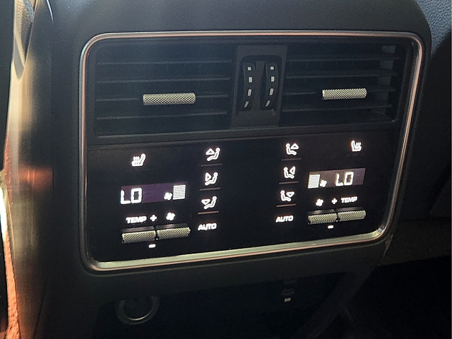 2021 Porsche Cayenne Base