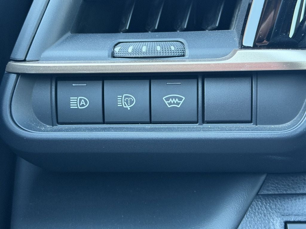 2025 Toyota Crown Signia Limited