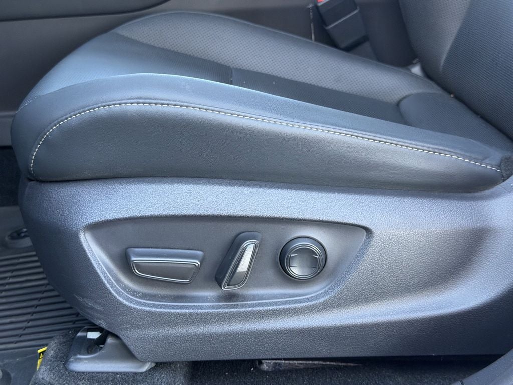 2025 Toyota Crown Signia Limited