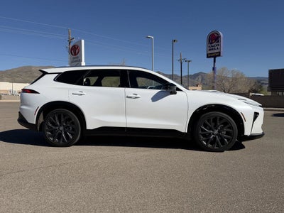 2025 Toyota Crown Signia Limited