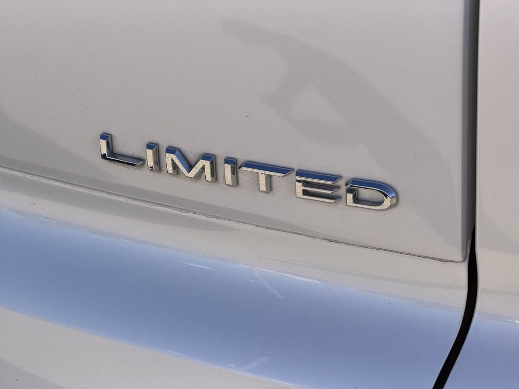 2025 Toyota Crown Signia Limited