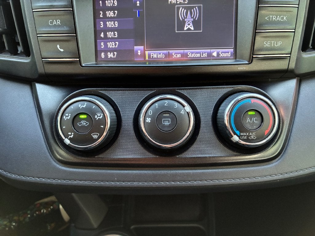 2017 Toyota RAV4 LE