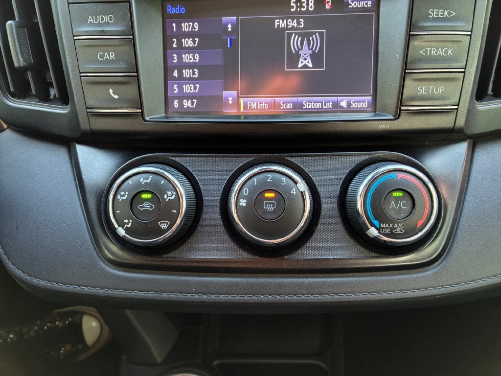 2017 Toyota RAV4 LE