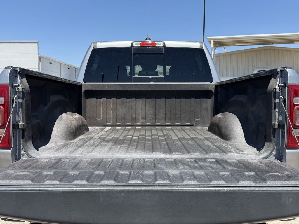 2022 RAM 1500 Laramie Crew Cab 4x4 5'7' Box