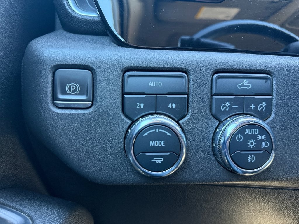 2023 GMC Sierra 1500 4WD Crew Cab Short Box Elevation with 3SB