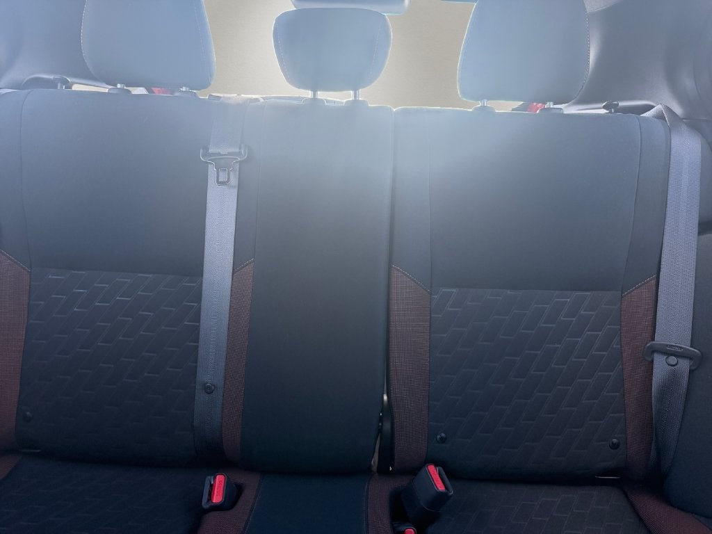 2024 Nissan Kicks SR Xtronic CVT