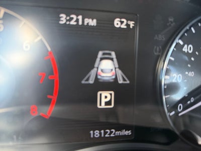 2024 Nissan Kicks SR Xtronic CVT