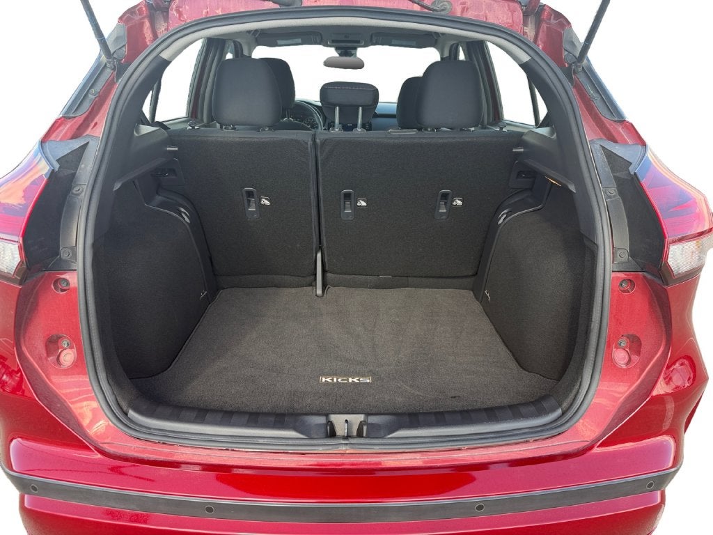 2024 Nissan Kicks SR Xtronic CVT