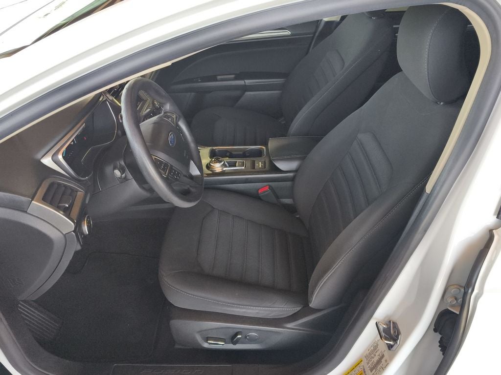2017 Ford Fusion Hybrid SE