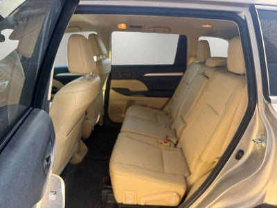 2015 Toyota Highlander LE Plus V6