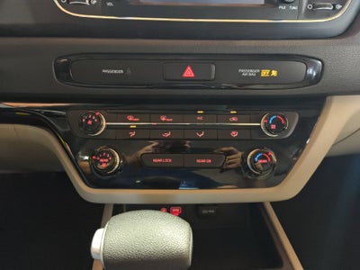 2020 Kia Sedona LX