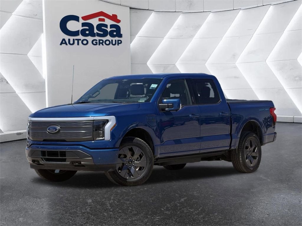 2022 Ford F-150 Lariat 4x4 SuperCrew 5-1/2 Box's photo