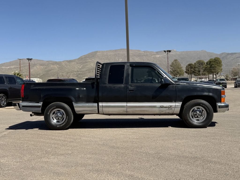 1997 Chevrolet Silverado 1500 Ext Cab 141.5" WB