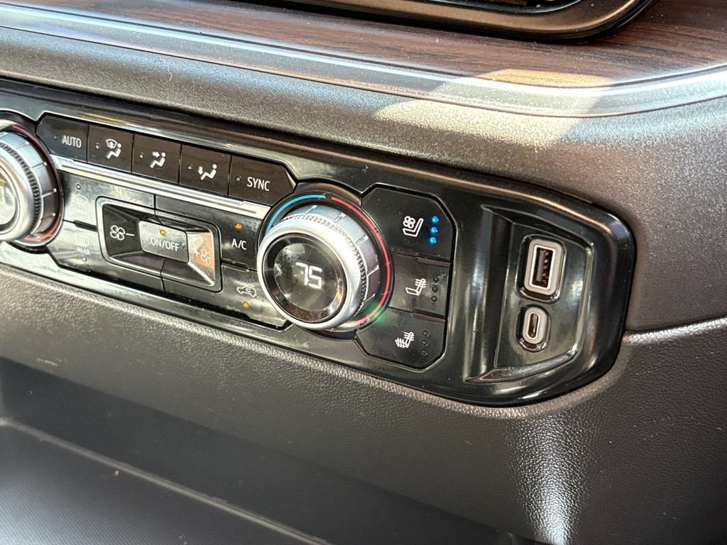 2023 GMC Sierra 1500 SLT - Photo 21